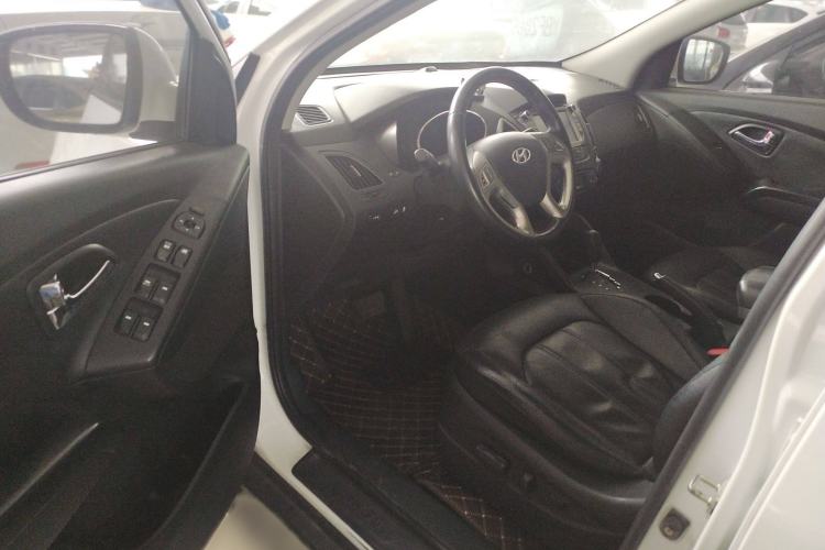 Used Hyundai ix35 2013 2.0L Automatic Two-Wheel Drive Leading GLX China IV Standard
