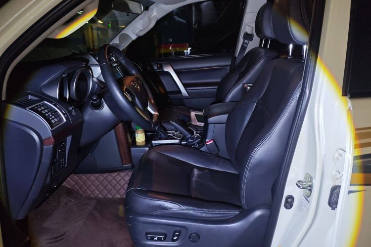 Used Toyota Prado 2016 3.5L Automatic TX-L NAVI
