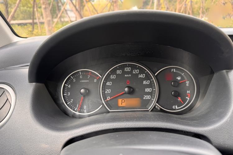 Used Suzuki Swift 2015 1.5L Automatic Limited Edition
