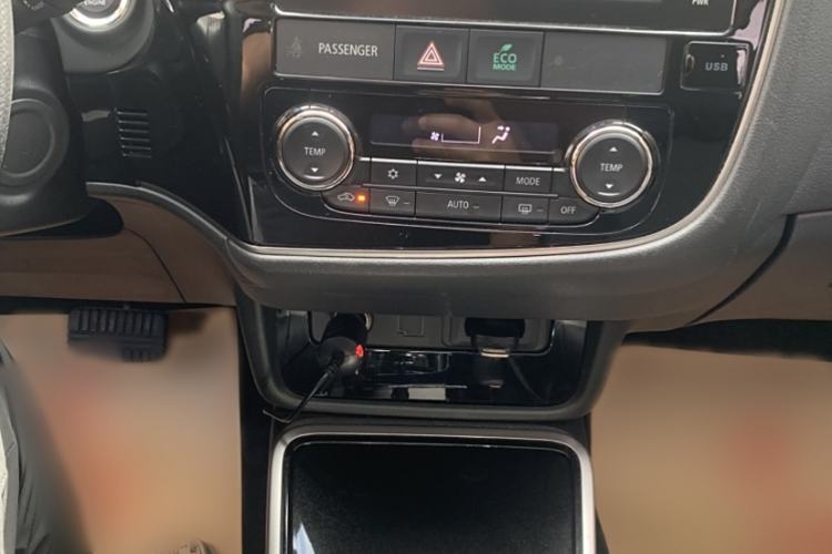 Used Mitsubishi Outlander 2018 2.0L Two-Wheel Drive Glory Edition 5 Seats
