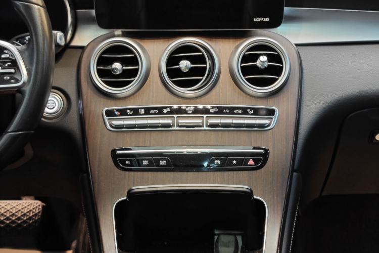 Used Mercedes-Benz GLC 2021 GLC 300 L 4MATIC Dynamic Model