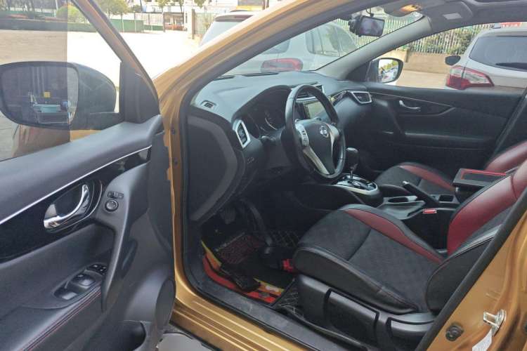 Used Nissan Qashqai 2016 2.0L CVT Luxury Edition
