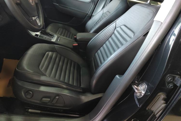 Used Volkswagen Magotan 2016 1.8TSI Smart Comfort Model
