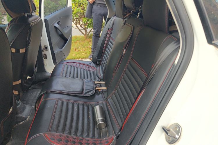 Used Volkswagen Polo 2016 1.4L Manual Fashion Model
