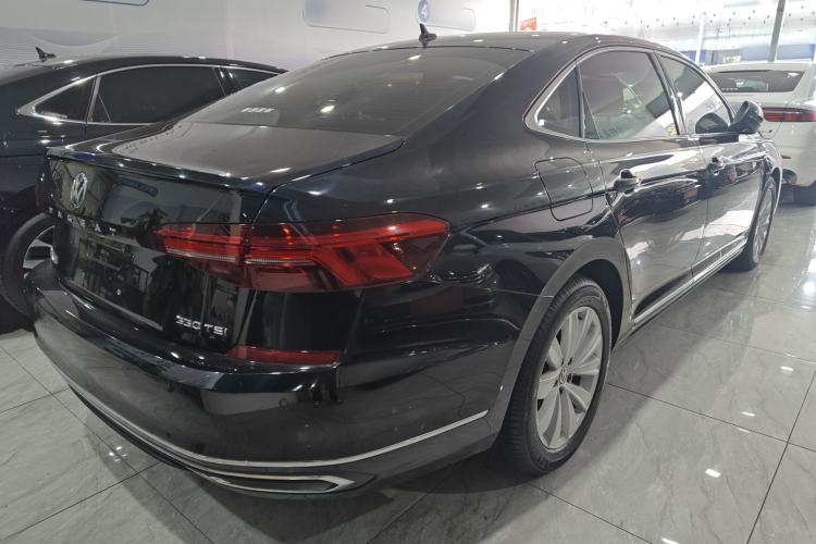 Used Volkswagen Passat 2019 330TSI Elite Edition China VI
