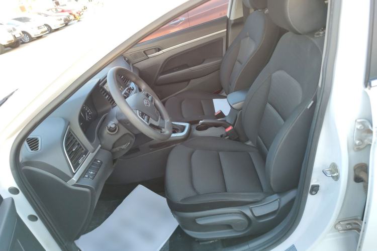 Used Hyundai Elantra 2016 1.6L Automatic ZhiXuan – Elite Version