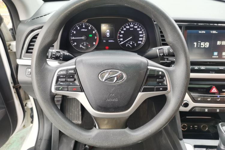 Used Hyundai Elantra 2016 1.6L Automatic ZhiXuan – Elite Version