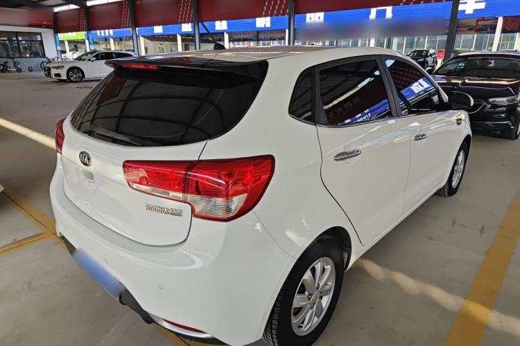 Used Kia K2 2015 Hatchback 1.4L AT GLS Cool Edition
