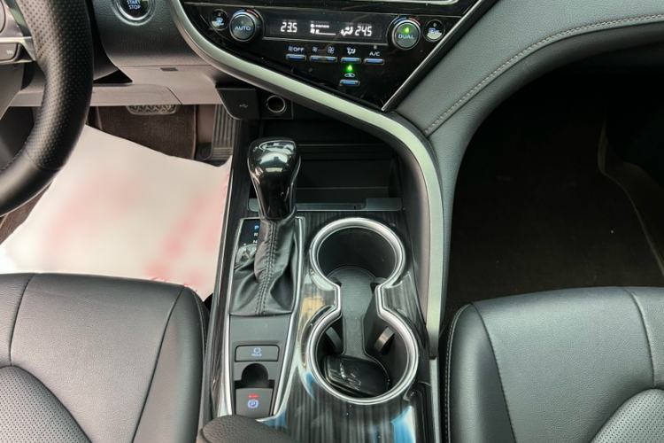 Used Toyota Camry 2023 2.0G Luxury Edition