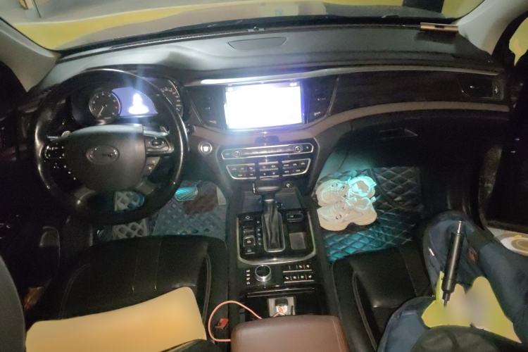 Used GAC Trumpchi GS8 2017 320T Four-Wheel Drive Luxury Smart Connectivity Version (7 Seats)
