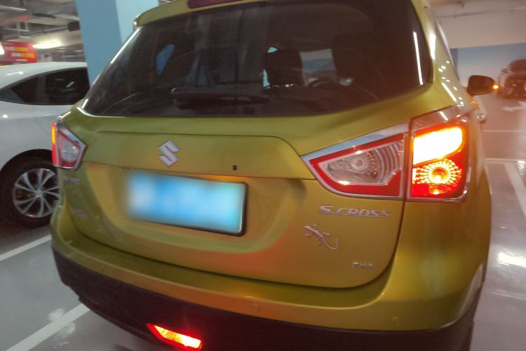 Used Suzuki S-Cross 2014 1.6L CVT Two-Wheel Drive Entry Model
