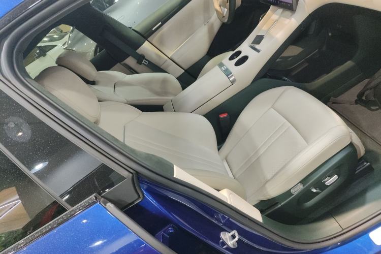 Used Xiaomi Auto YU7 2025 Ultra-Long Range High-Performance All-Wheel-Drive Max Edition