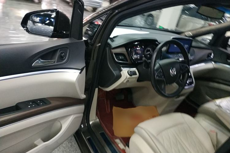 Used Buick GL8 2022 Land Business Class 652T Luxury Model
