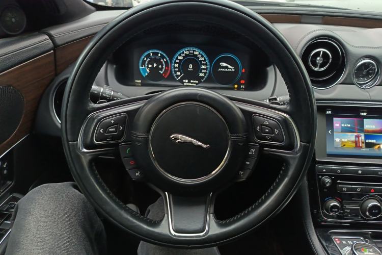 Used Jaguar XJ 2016 XJL 3.0 SC Two-Wheel-Drive Elegant Business Edition
