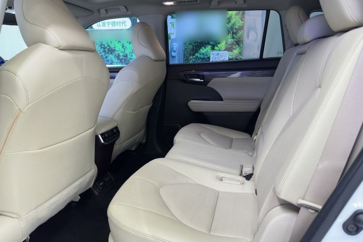 Used Toyota Highlander 2022 Dual-Engine 2.5L Four-Wheel Drive Supreme Edition 7-Seater
