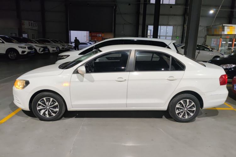 Used Volkswagen Jetta 2015 Value Edition 1.6L Manual Fashionable Style
