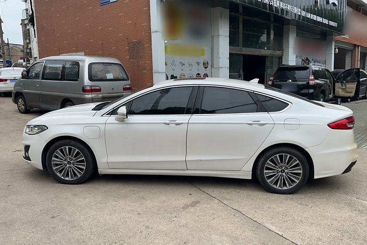 Used Ford Mondeo New Energy 2018 2.0 PHEV Smart-Controlled Fashion Edition China VI Standard
