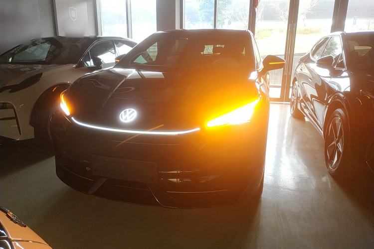 Used Volkswagen ID.UNYX 2024 Pro Long-Range Version
