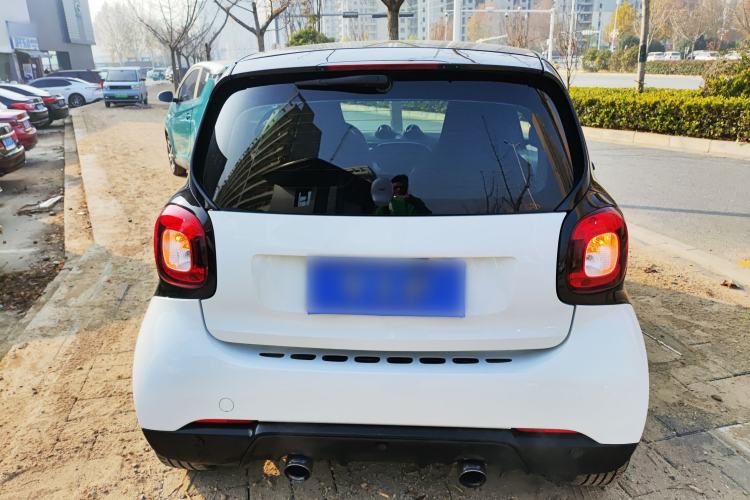 Used  fortwo 2019 0.9T 66kW Hardtop Wind Power Edition China VI
