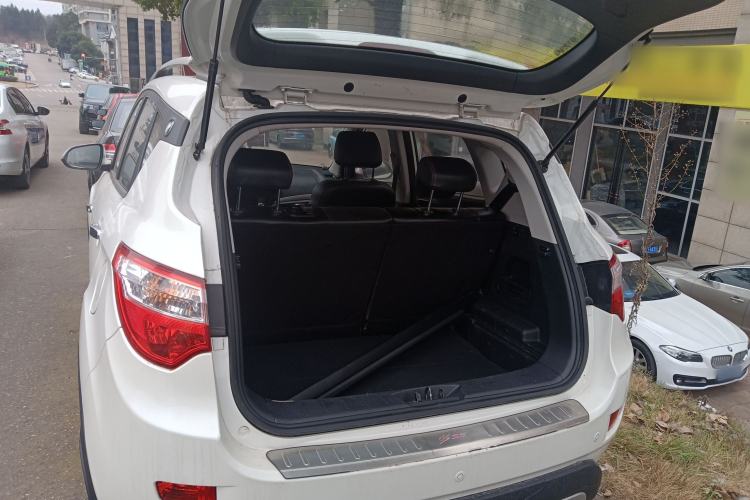 Used Changan CS35 2014 1.6L Automatic Luxury Model China IV Standard