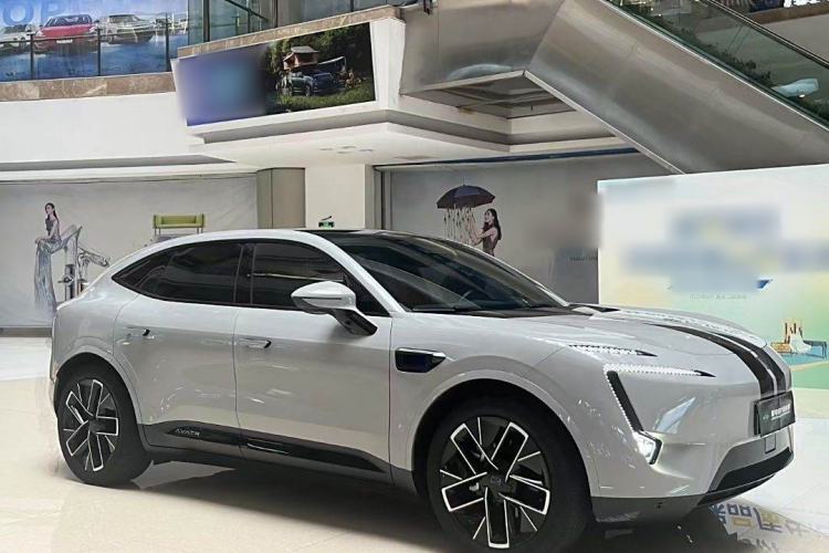 Used  11 2024 630 Rear-Wheel Drive Edition with Three Lasers
