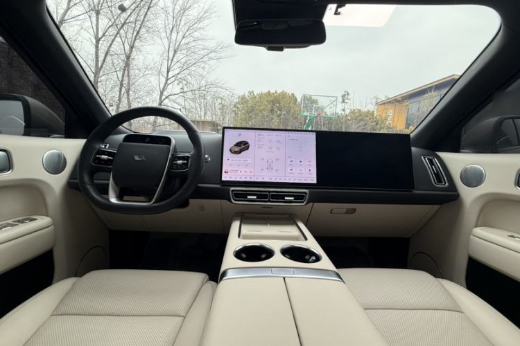 Used Li Auto L8 2023 Max model
