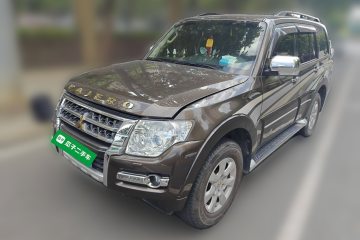 Used Mitsubishi Pajero 2016 3.0L Automatic Prestige Version China V Standard