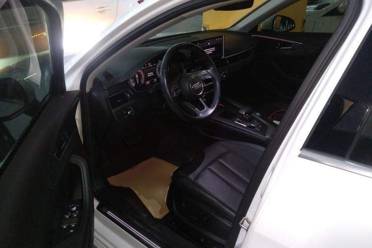 Used Audi A4L 2022 40 TFSI Luxury Prestige Edition
