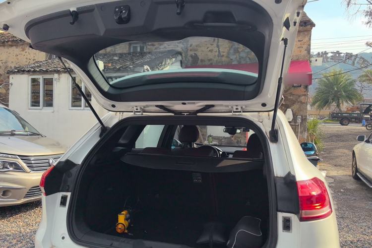 Used Haval H6 2017 Red-Label 2.0T Automatic Two-Wheel Drive Leading Edition
