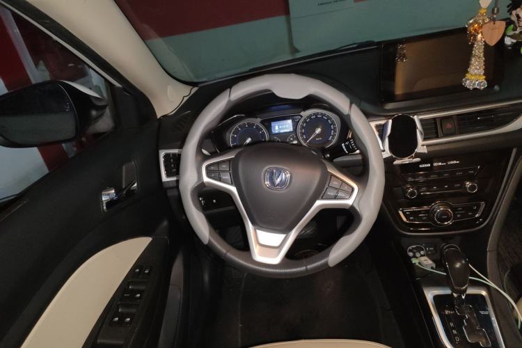 Used Changan Alsvin V7 2015 1.6L Automatic Enjoyment Model China IV Standard
