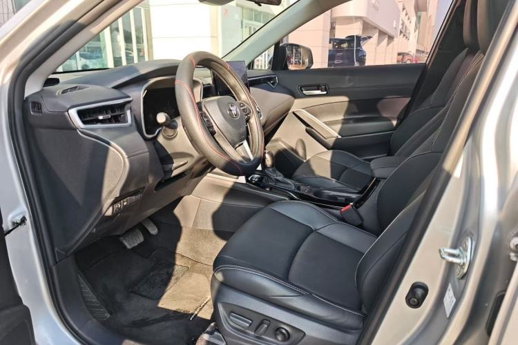 Used Toyota FRONTLANDER 2023 2.0L CVT Luxury Edition
