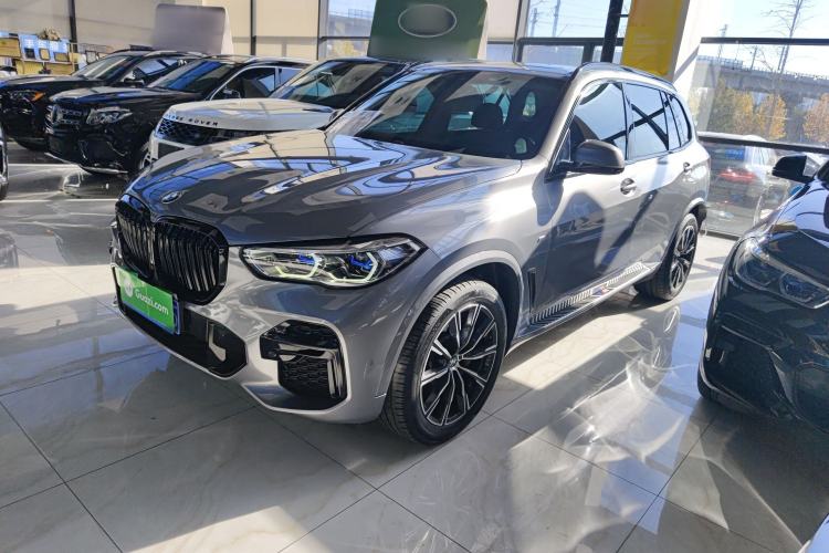 Used BMW X5 2022 xDrive 30Li Luxury M Sport Package
