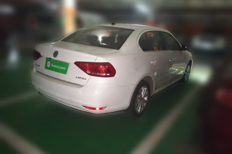 Used Volkswagen Lavida 2015 1.6L Automatic Comfort Edition
