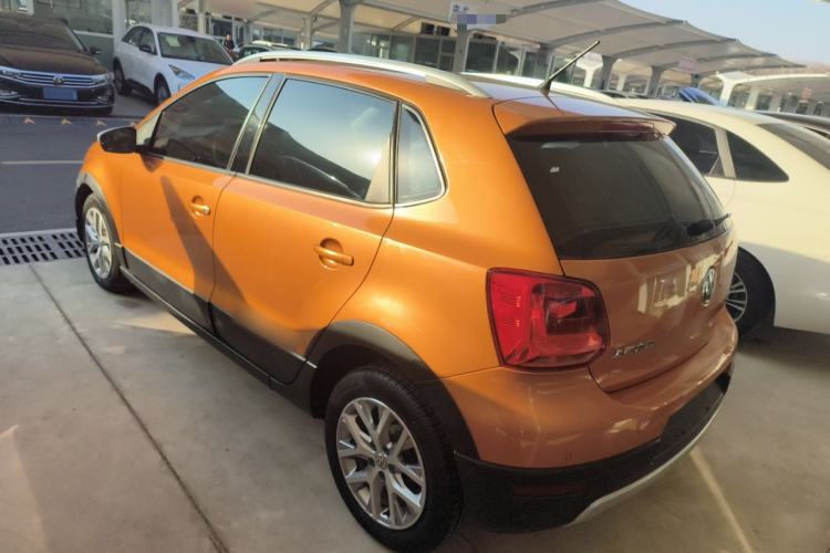 Used Volkswagen Polo 2016 1.6L Cross Polo Automatic
