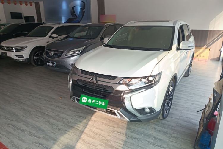 Used Mitsubishi Outlander 2020 2.4L 4x4 Zhi Xiang Edition 5 Seats