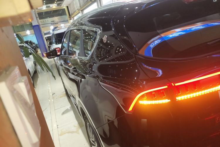 Used JETOUR X70 PLUS 2023 1.5T DCT Brave PLUS 5-Seater
