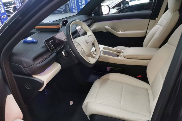 Used Nio ES6 2024 75 kWh
