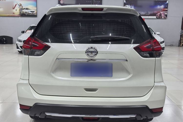 Used Nissan X-Trail 2022 2.0L Two-Wheel Drive Smart Connect Premium Edition
