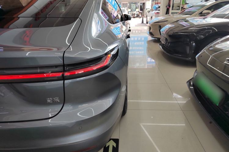 Used Nio ET7 2024 75 kWh Executive Edition

