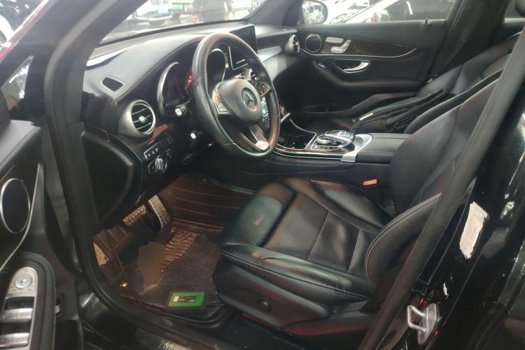 Used Mercedes-Benz GLC 2018 GLC 260 4MATIC Luxury Model