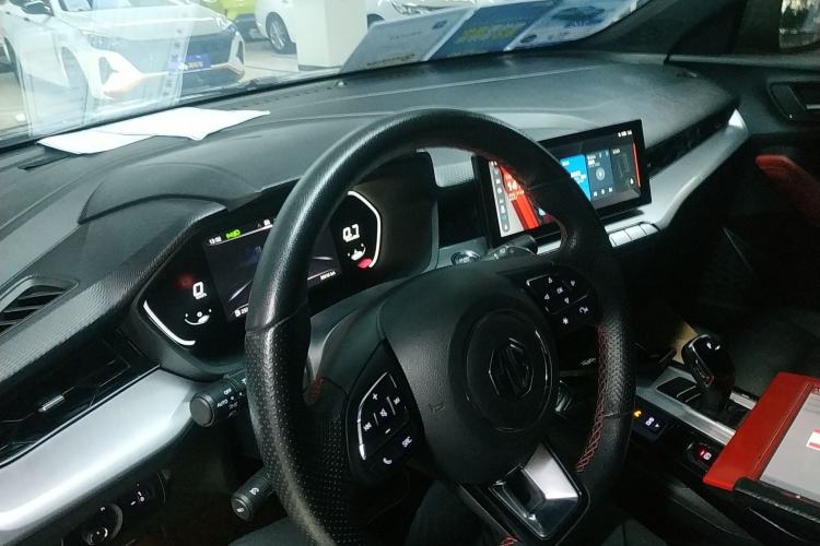 Used MG 5 2021 Revised 300TGI DCT Qingshè Luxurious Enjoyment Edition
