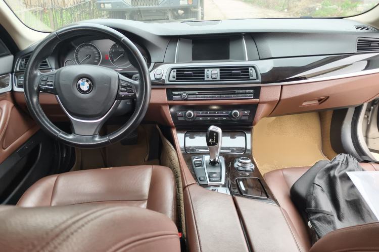 Used BMW 5 Series 2017 525Li Leading Model