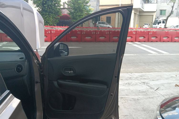 Used Honda XR-V 2019 220TURBO CVT Luxury Edition China VI Emission Standard
