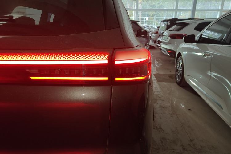 Used Chery Tiggo 8 PLUS 2025 290TGDI DCT Prestige 5-Seater
