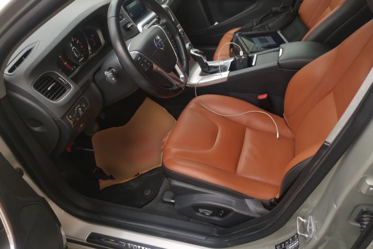 Used Volvo S60 2017 S60L T4 Smart Range Edition
