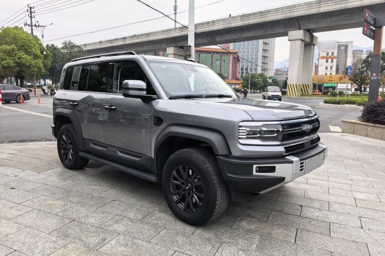 Used  Leopard 5 2023 Navigator Edition