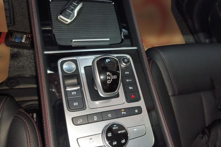 Used BYD Tang New Energy 2018 DM 2.0T All-Wheel Drive Smart Connectivity Luxury Model 7 Seats China V Emission Standard