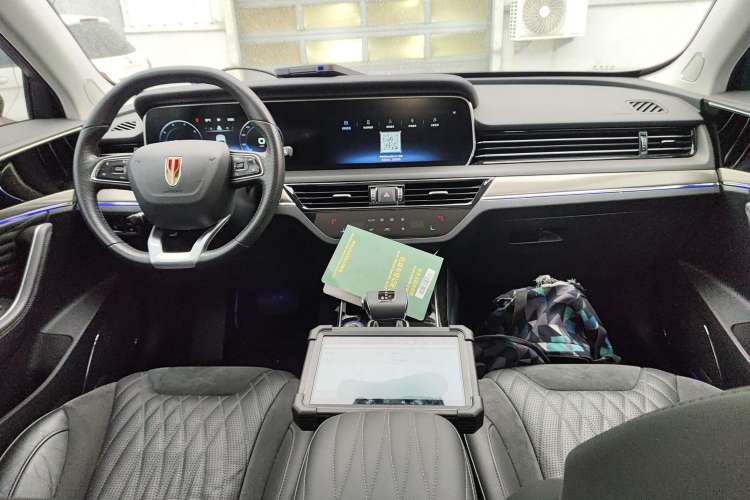 Used Hongqi HS5 2022 Facelifted Version 2.0T Smart Connect Flagship All-Wheel-Drive Edition
