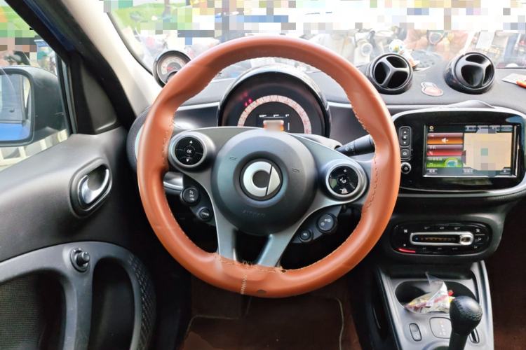 Used  forfour 2018 0.9T 66 kW Pioneer Edition
