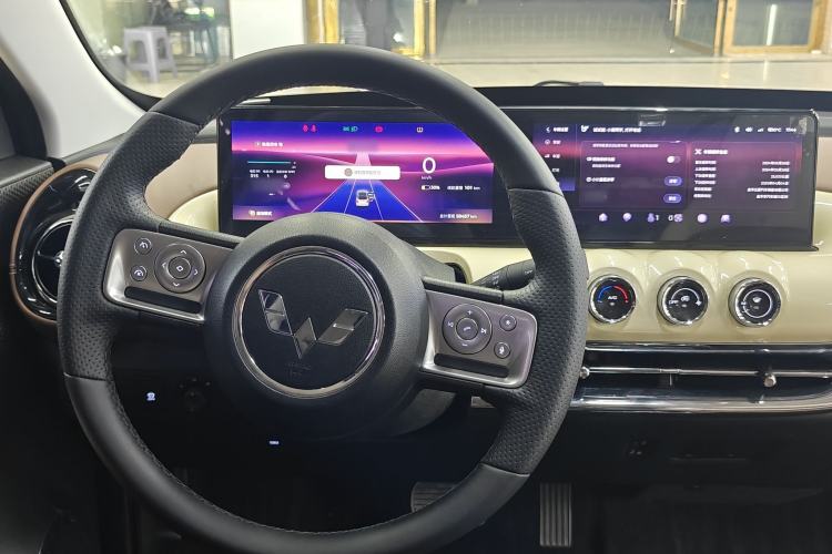 Used Wuling Bingo 2023 333 km Lingxi Connected+ Version
